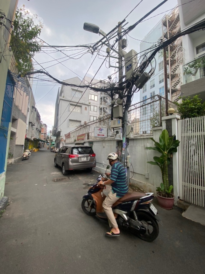 BÁN ĐẤT LỚN MẶT TIỀN ĐƯỜNG PHAN NGỮ P ĐA KAO QUẬN 1