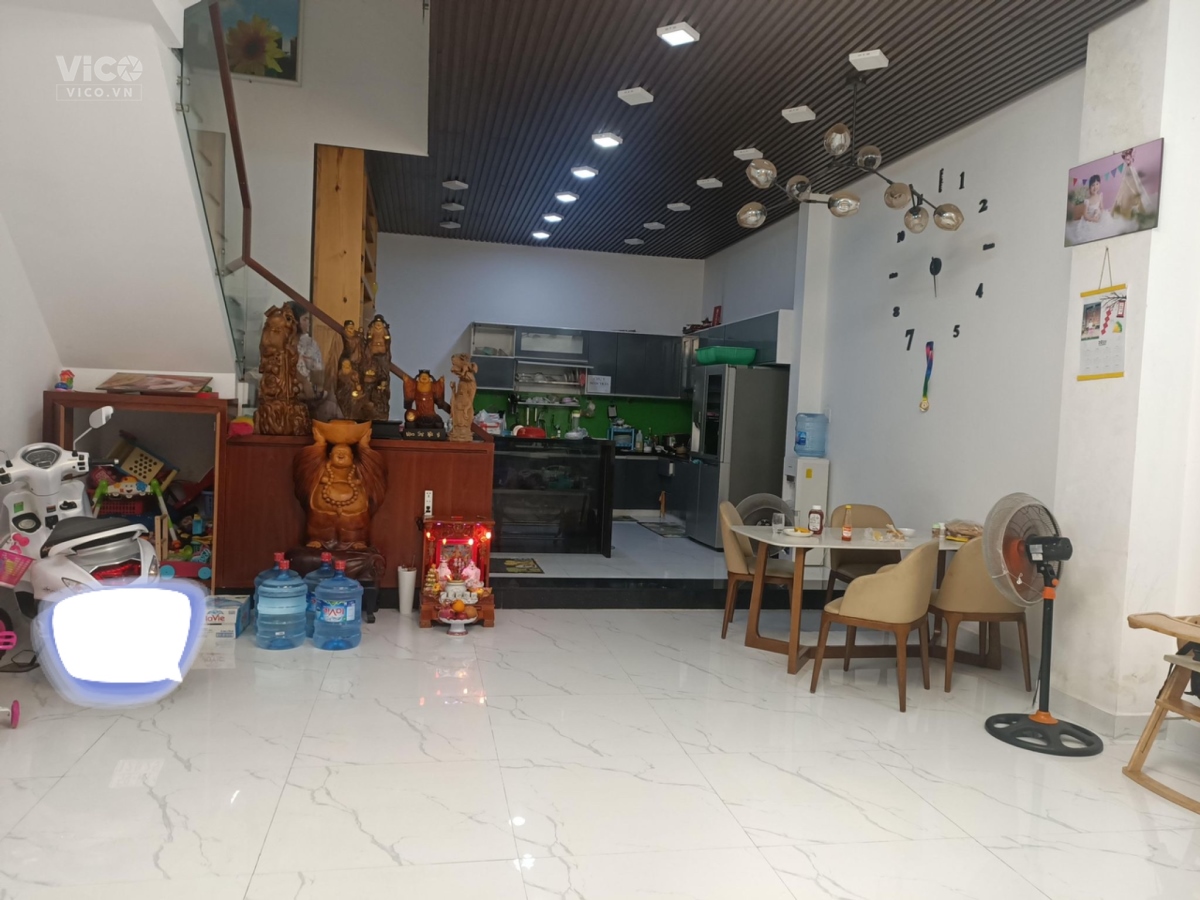 Bán nhà ngang 10m HXH thông gần Lũy Bán Bích Tân Phú nhỉnh 5 tỷ