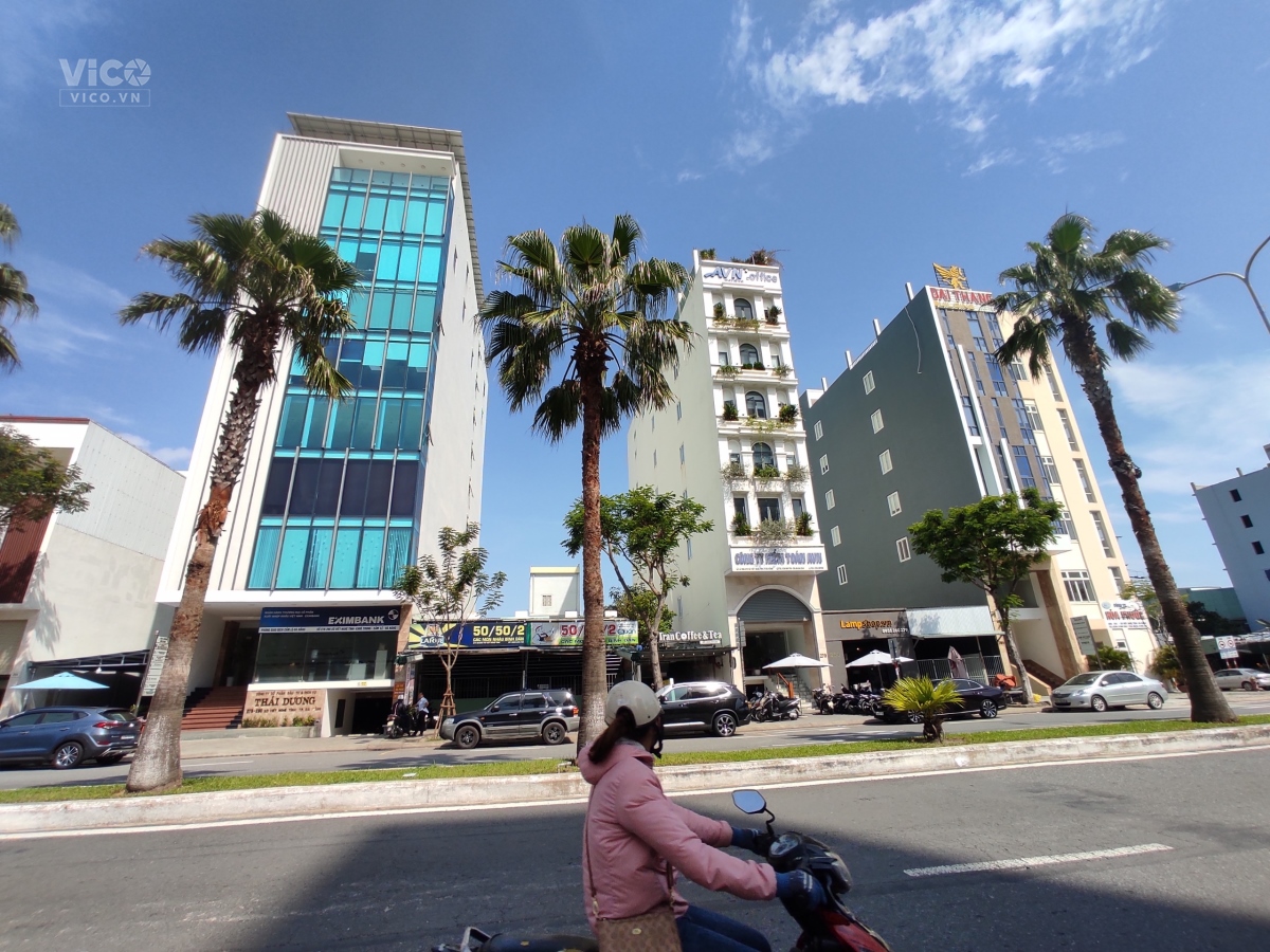 Sốc! giảm 300TR, Để bán gấp nhà phố 2 tầng, đường núi thành, trung tâm đà nẵng. lh ngay 0947984998