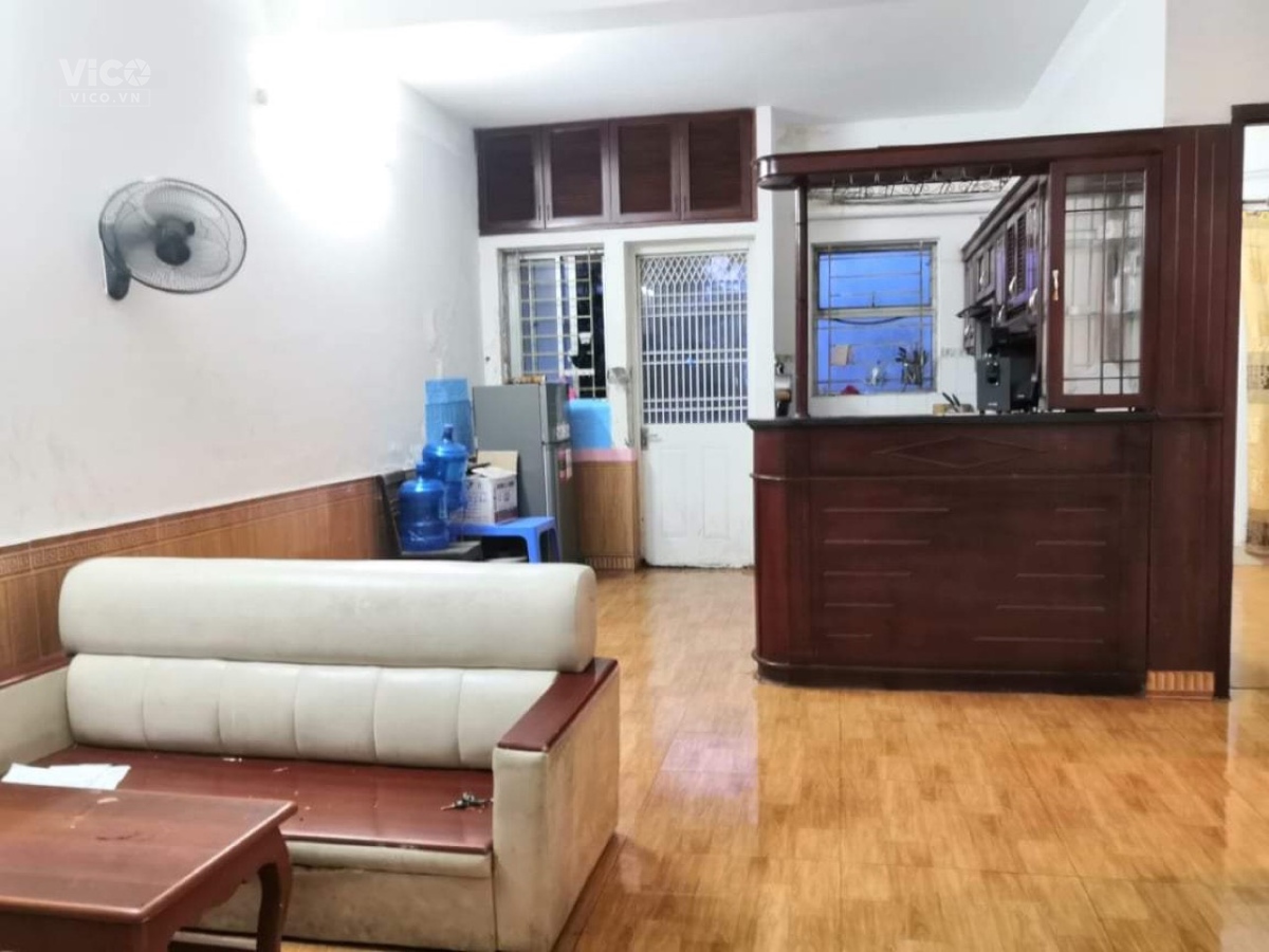 bán chưng cư tầng 2 thang bộ tại việt hưng 2 ban công