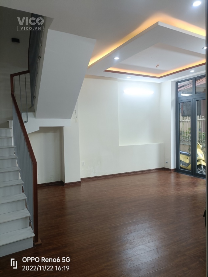 .Nhà Lý Thái Tổ 3 tầng, còn mới, kiệt thông