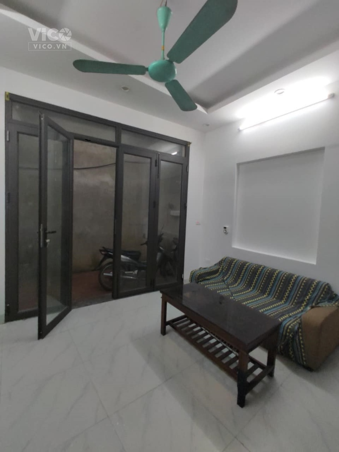 BÁN GẤP NHÀ THẠCH BÀN LONG BIÊN, 40M2 4T, GIÁ CHỈ 2,6 TỶ, RẺ ĐẸP Ở NGAY