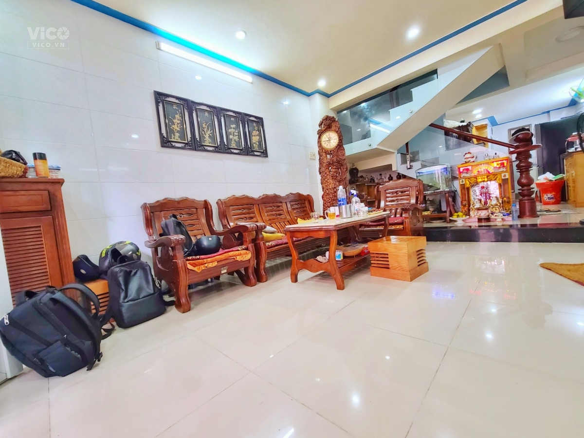 Bán nhà LÊ TRỰC, BT, hẻm 4m, 55m2, 4 phòng, 5.2 tỷ