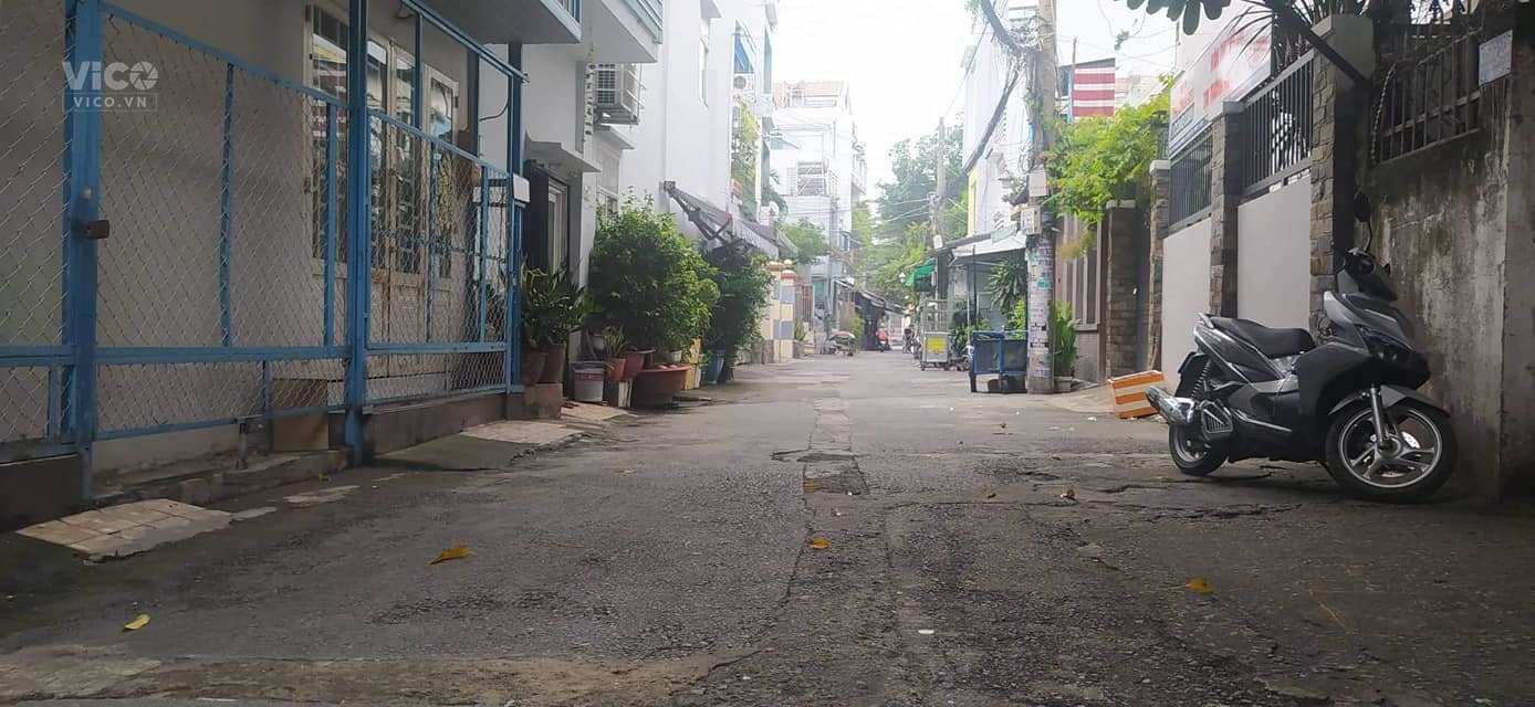 HẺM XE HƠI 6M QUAY ĐẦU THOẢI MÁI NƠ TRANG LONG 70M RA MT 8X4 GIÁ CHỈ 5.2 TỶ TL