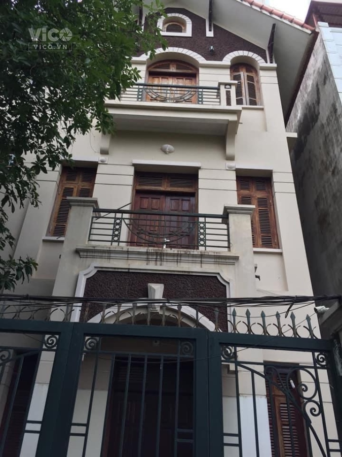 Chính chủ bán nhà biệt thự tại số 25 ngách 5 ngõ 67 Nguyễn Văn Cừ Long Biên Hà Nội.