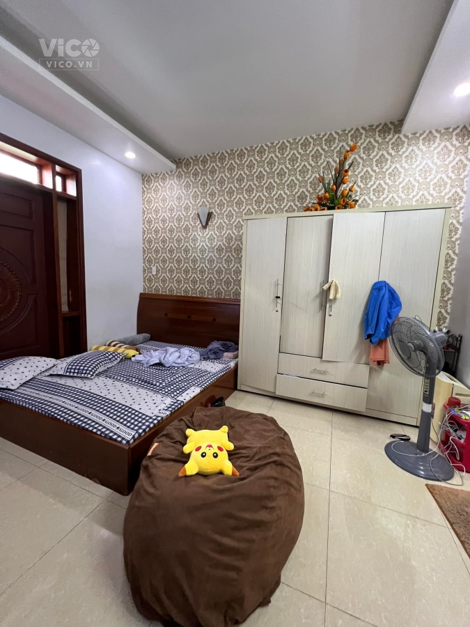 Bán biệt thư Thoại Ngọc Hầu hẻm xe hơi 8m 3 tầng ngang 8m 120m2