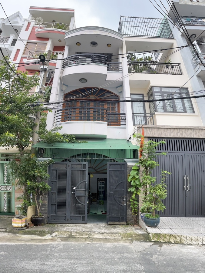 Bán nhà hẻm 8m thông Khu ADC Đường Lũy Bán Bích, DT 4x20m, 2 Lầu ST, Gía 9.8 tỷ TL