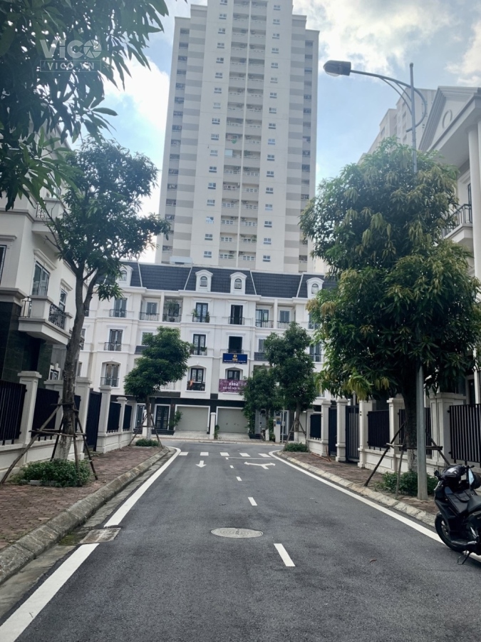 Bán đất đấu giá Kiến Hưng, 64m2, mt5.5m, view vườn hoa, Đông Nam đẹp