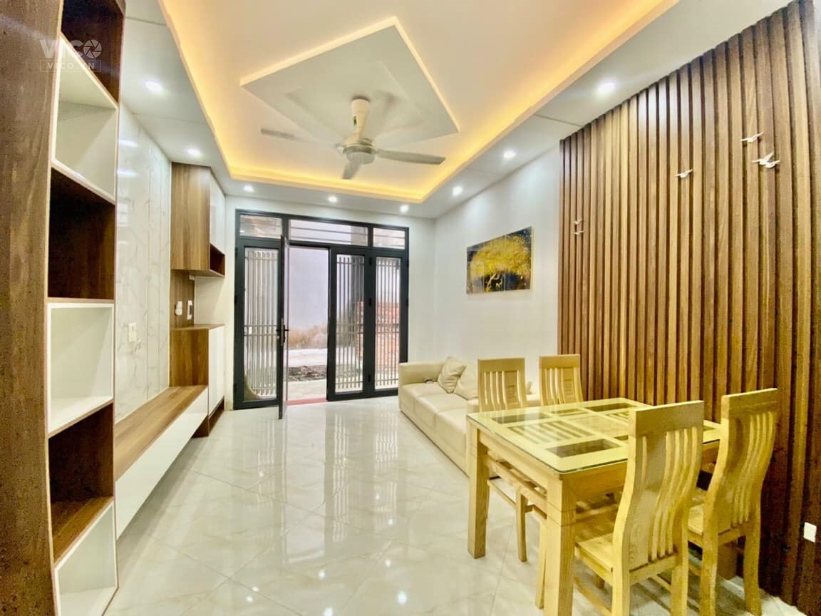 BÁN NHÀ CMT8 TÂN BÌNH, 65M2 NỞ HẬU, 3 TẦNG, HXH THÔNG, GIÁ 4.4 TỶ