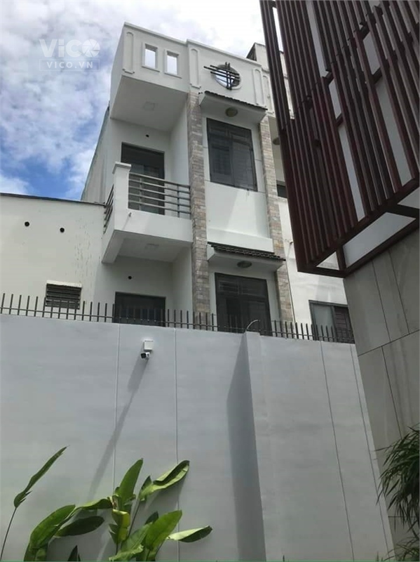 Nhà mới 3 tầng đầy đủ công năng chỉ 4 tỷ hơn huỳnh tấn phát q7