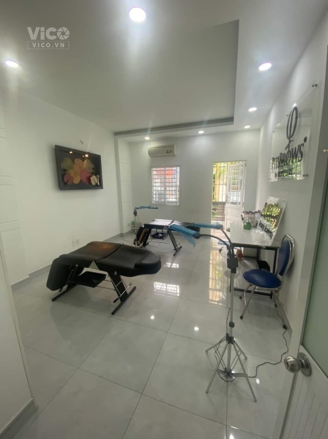 GẤP BÁN, gần mặt tiền đường Phạm Văn Hai, quận Tân Bình, gần công viên Hoàng Văn Thụ 52m2 chỉ nhỉnh
