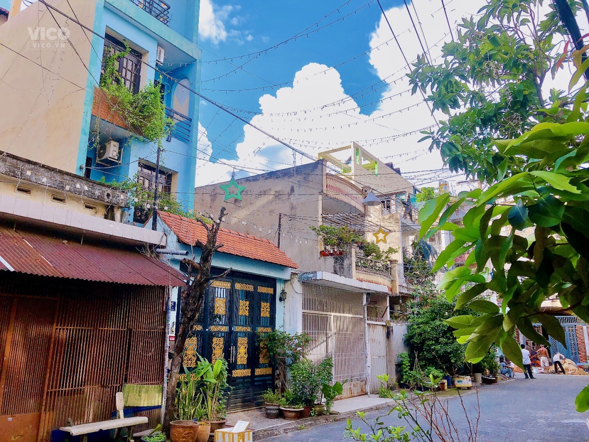 Bán nhà mặt tiền đường Thẫm Mỹ.DT4.2x22m , cấp 4 .khu biệt thự nhà phố giá 10 tỷ
