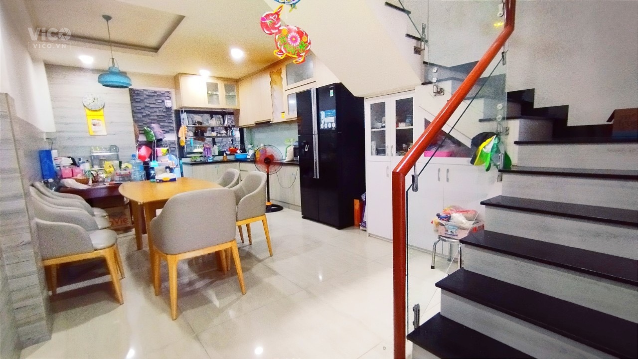 CẦN TIỀN BÁN GẤP nhà HXH Lý Thường Kiệt, P.9, Q.TB