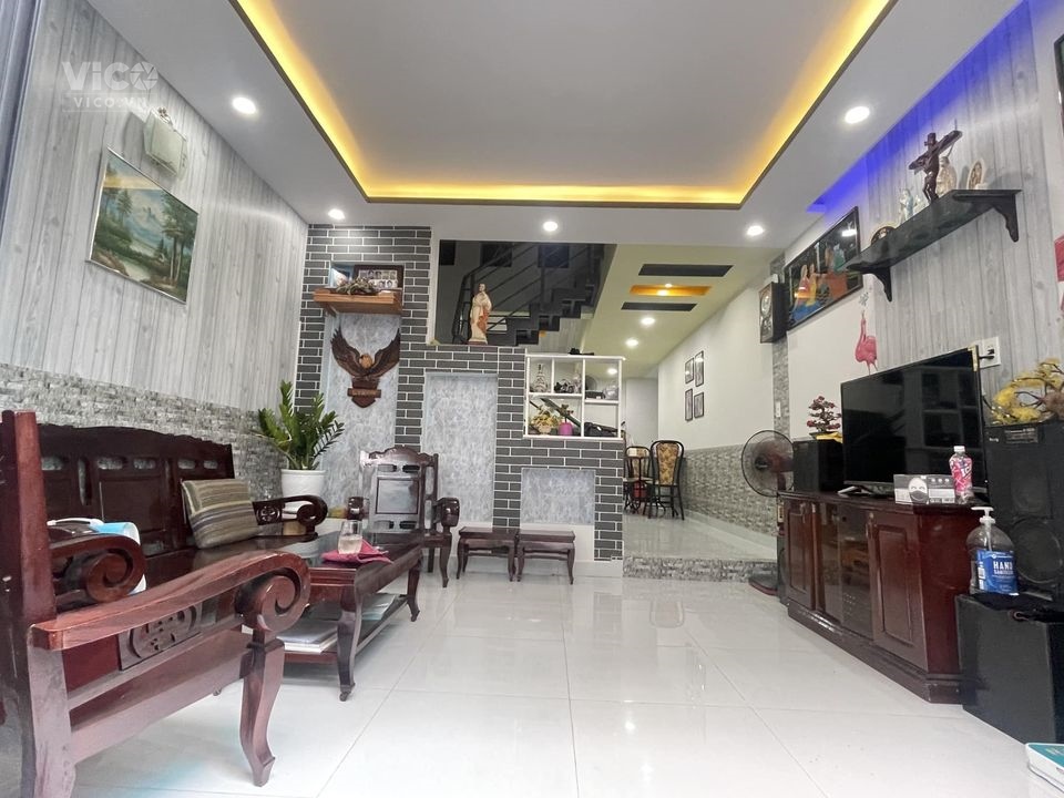 BÁN NHÀ ĐƯỜNG NGYỄN TIÊU LA QUẬN 10 DT 75M2 SAU LƯNG CĂN MẶT TIỀN HXH 6M NGANG 5 x15M.