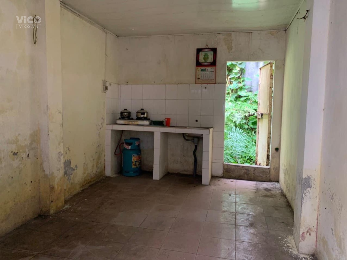 BÁN ĐẤT TẶNG NHÀ, TRUNG TÂM QUẬN ĐỒNG ĐA DT 64,5M