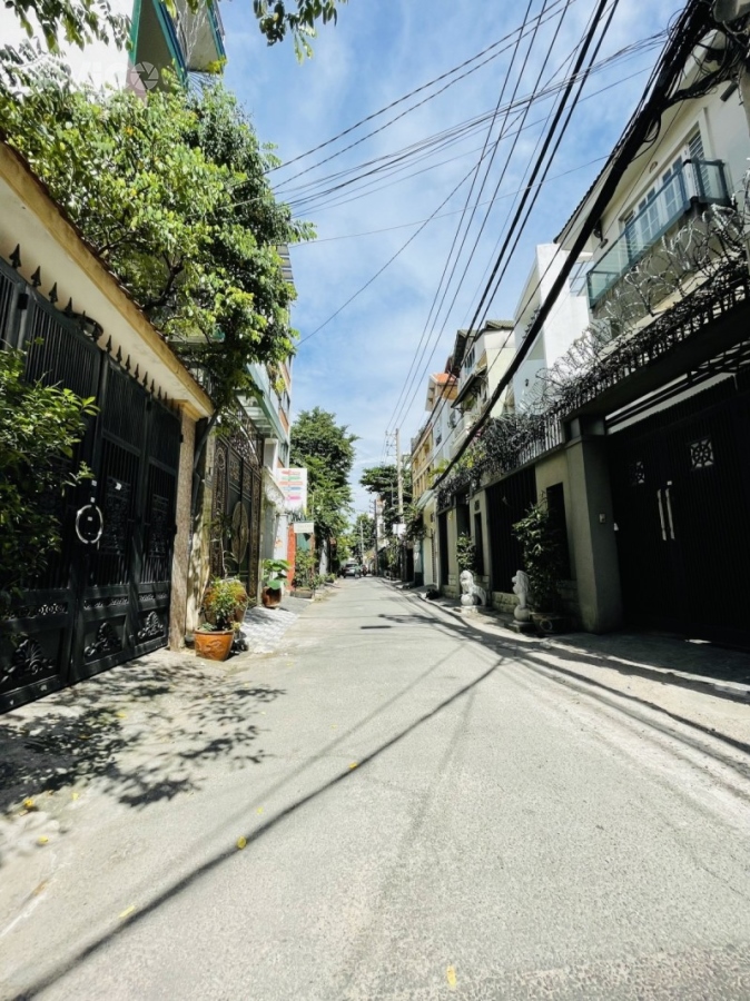 Bán nhà Phan Văn Trị 30m2 Chỉ 3 tỷ Sát MT