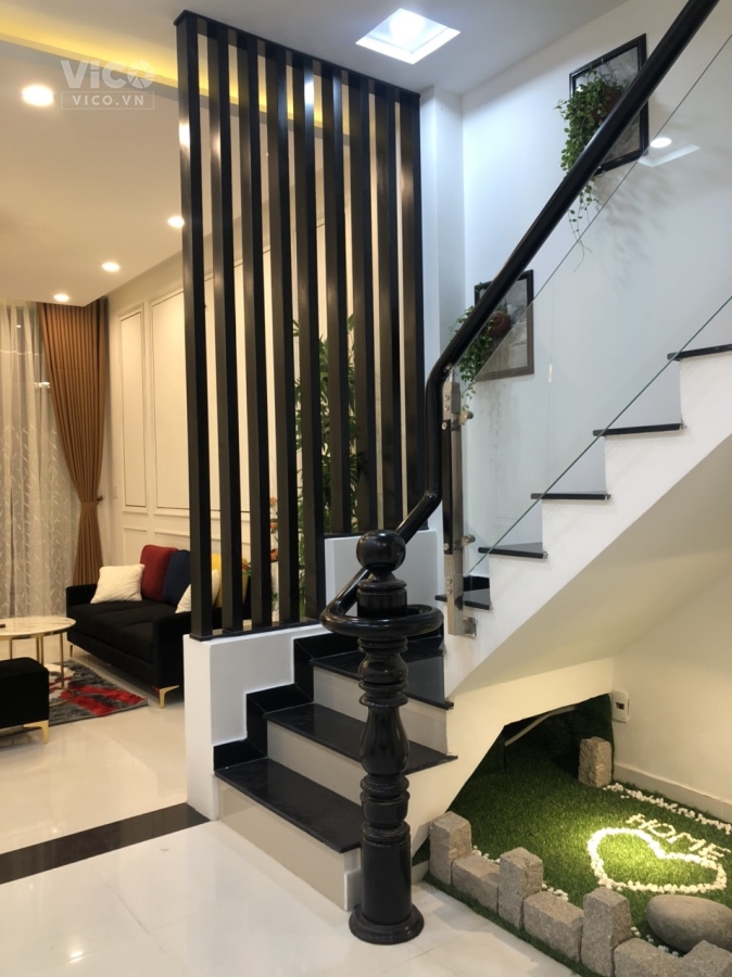 THANG MÁY 5 TẦNG 27 PHÒNG NGAY 3/2 QUẬN 10 Giá 20.9TỶ.