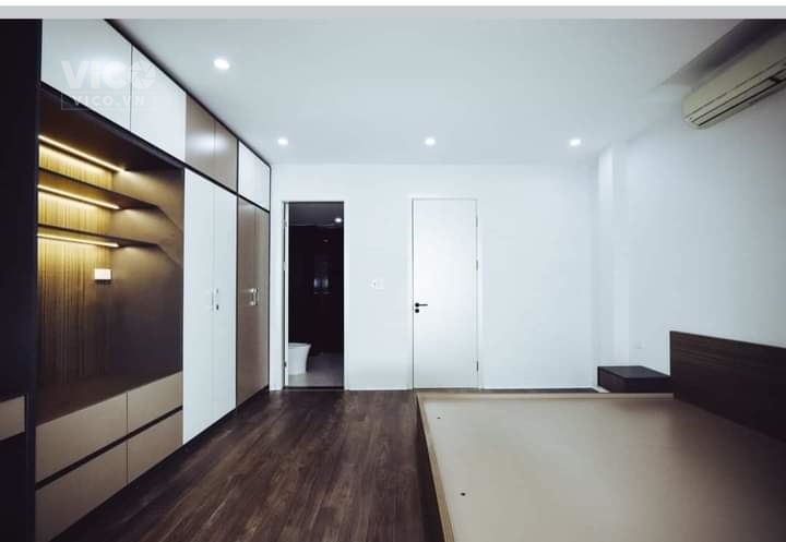 Bán nhà Ngọc Thụy, Long Biên, 32m, 5 tầng, ngõ 3m, cách 8m ra đường ô tô, 3,1 tỷ