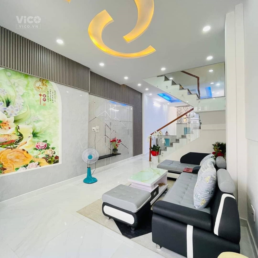 Gả em Hoa hậu chân dài phường 14 Gò Vấp!!!