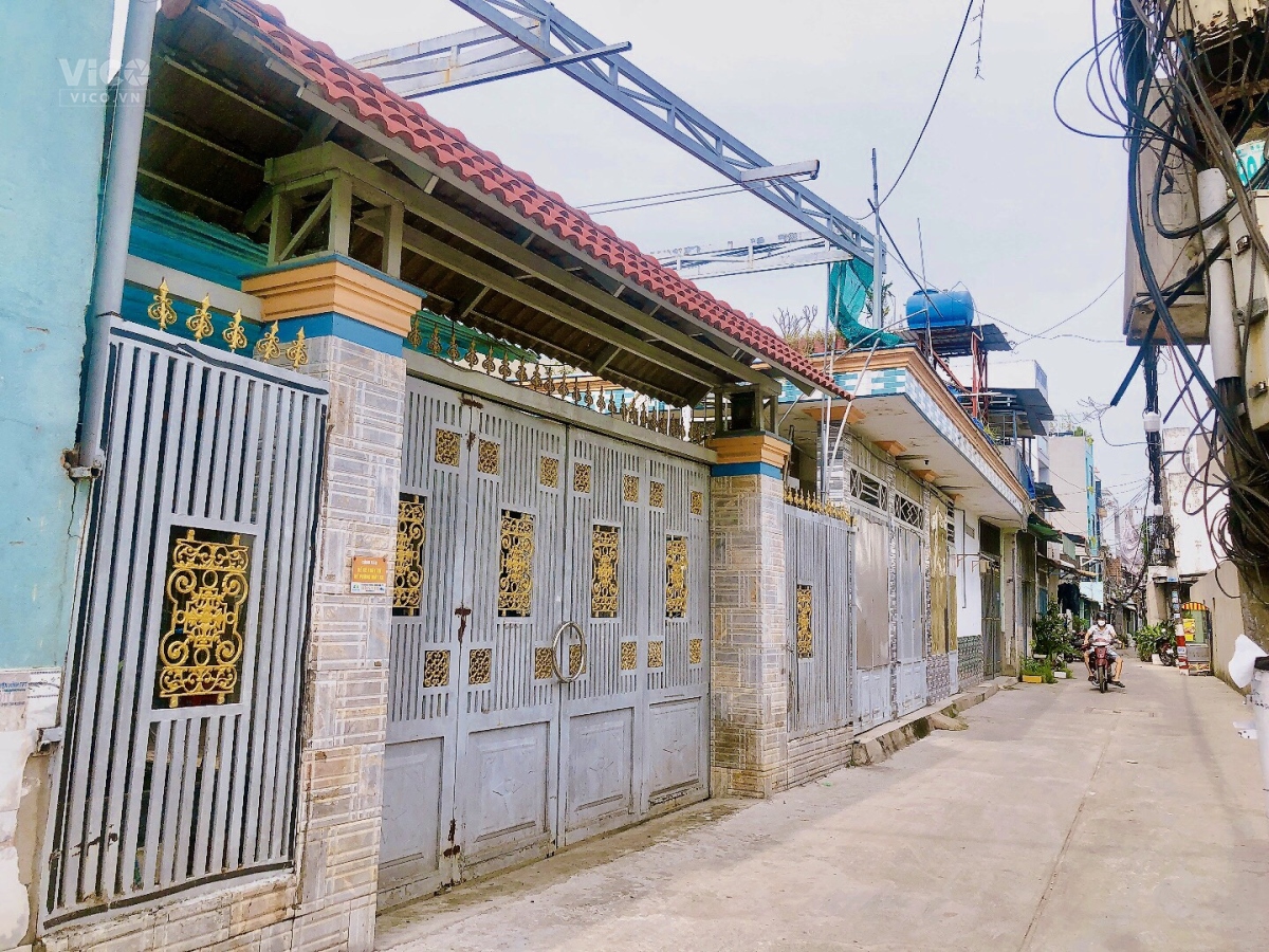 Bán nhà hẻm 6m đường Lê Trọng Tấn,DT8x20m,cấp 4,gần trường Đại Học giá 8 tỷ