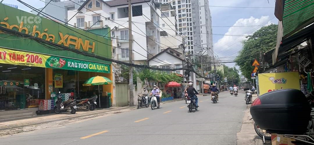 Bán nhà mặt tiền đường Nguyễn Khoái, quận 4