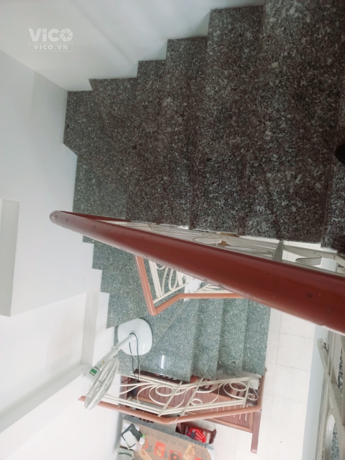 Siêu phẩm 2 tầng đổ mê đường Ông Ích Khiêm chỉ nhỉnh 2 tỷ