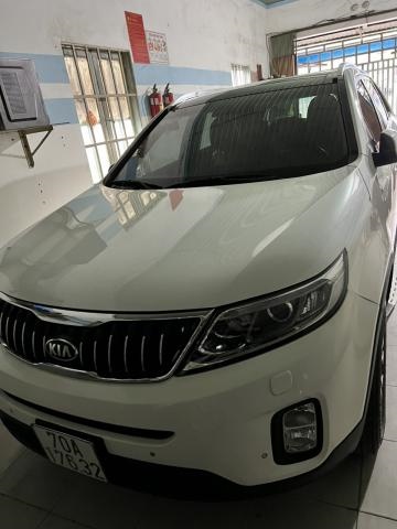 Do đổi qua bán tải, nên ít sử dụng cần ra gấp Kia Sorento sx 2017