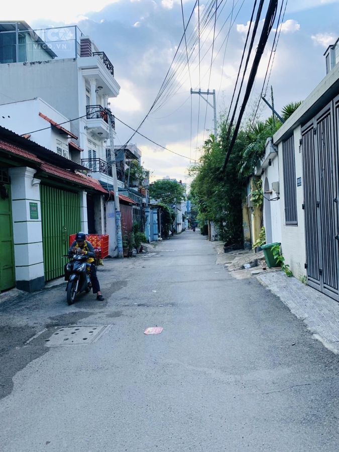 Nhà mới toanh, Hiệp Bình Chánh 56m2, chỉnh 4.x tỷ TL.
