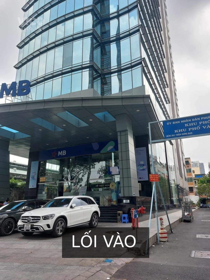 BÁN CĂN HỘ 261 TRẦN HƯNG ĐẠO TẦNG 1, QUẬN 1 DIỆN TÍCH 48 M2 CÓ 2 TỶ