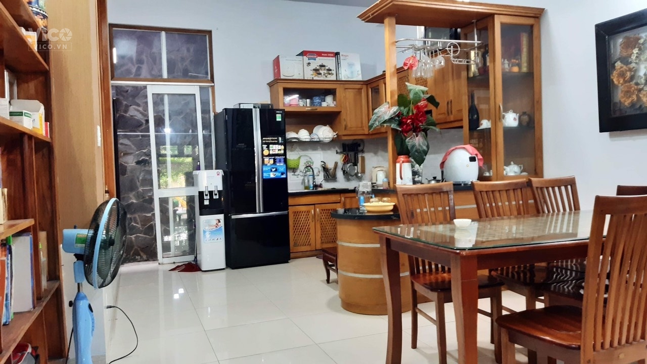 CHỦ NGỘP BÁN GẤP NHÀ QUẬN 9 NHÀ 4 tỷ