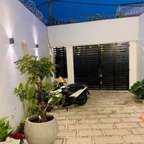Mua đất tặng nhà,giá đất rẻ chỉnh nhỉnh hơn 100tr/M2.Thích hợp cho khách đầu tư,mua ở,Chủ bán gấp