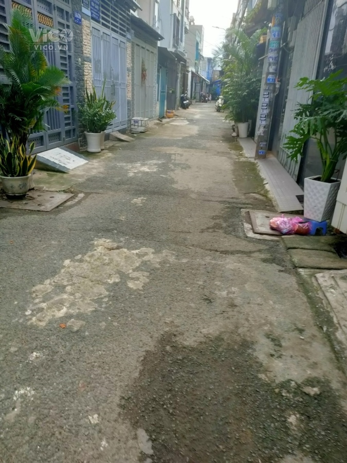 BÁN NHÀ ĐƯỜNG LÊ TRỌNG TẤN .QUẬN TÂN PHÚ ,94M2 CHỈ 4XX TY
