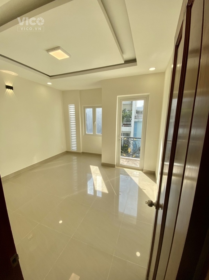 Bán nhà đẹp 3 tầng HXH Ni Sư Huỳnh Liên Phường 10 Tân Bình 60m2 chỉ 8.9 tỷ.