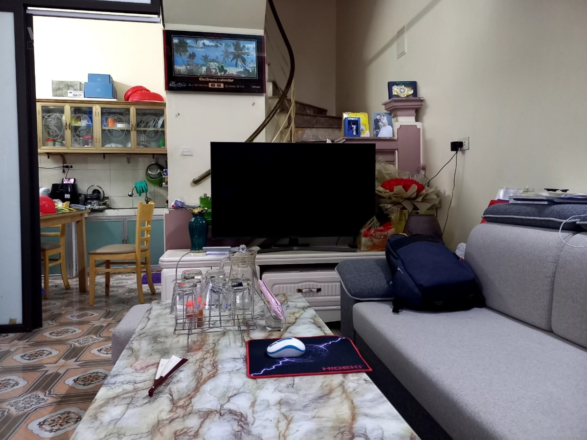 Chính chủ gửi bán nhà ngõ 2 tầng phố Trung Hành, giá 1.75 tỷ