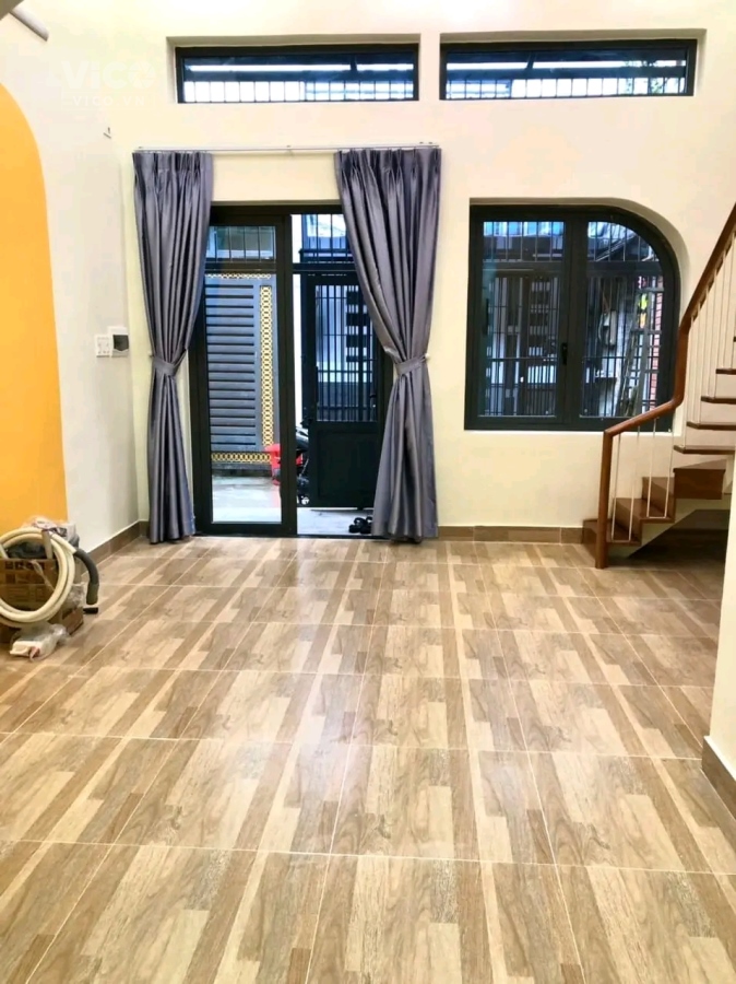 Bánh nhà nhỏ ở ngay P Thạnh Lộc ngang 4.5m DTCN 33m Chỉ 2.85 ty