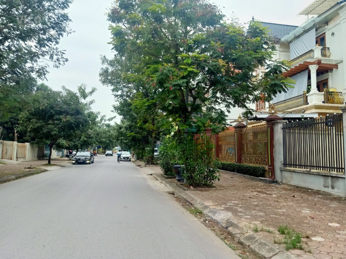 Liền kề Xuân phương 110m2 5 tầng full nội thất, view công viên