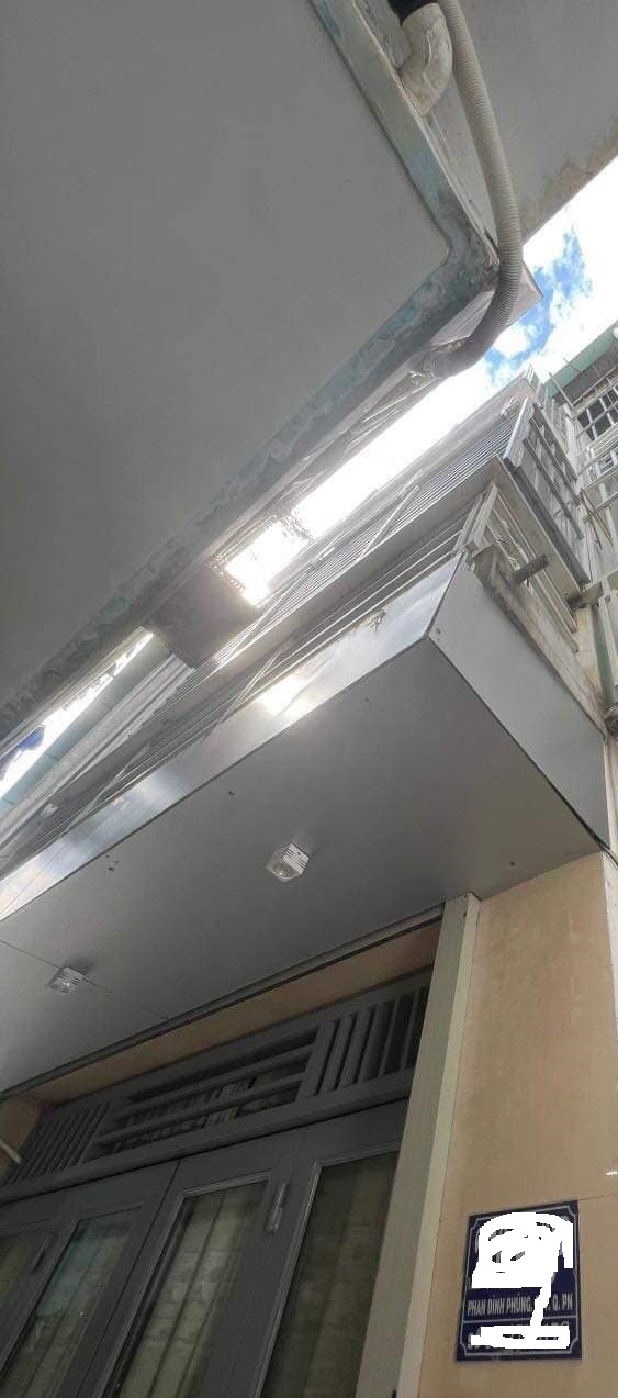 TRUNG T M PHÚ NHUẬN 4 TẤM DƯỚI 3 TỶ THÍCH HỢP GĐ NHỎ Ở GIÁ TỐT THỜI BANH LĂN