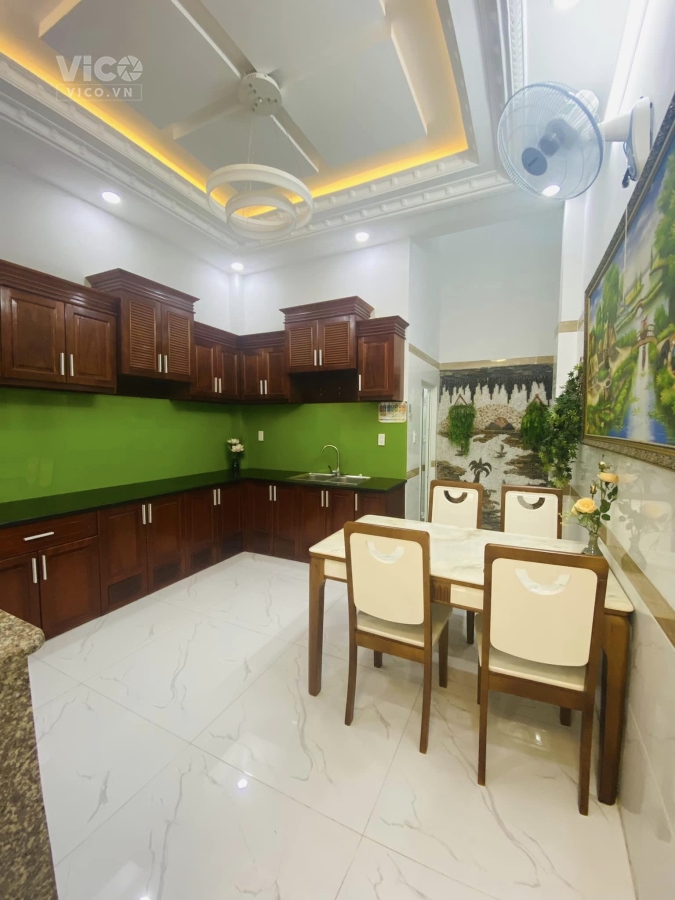 Bán gấp nhà 4.25 tỷ, PHAN XÍCH LONG, 3 lầu, 40m2/