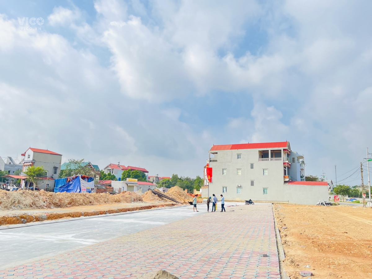 đường nhựa vỉa hè rộng 10m giá chỉ 14tr