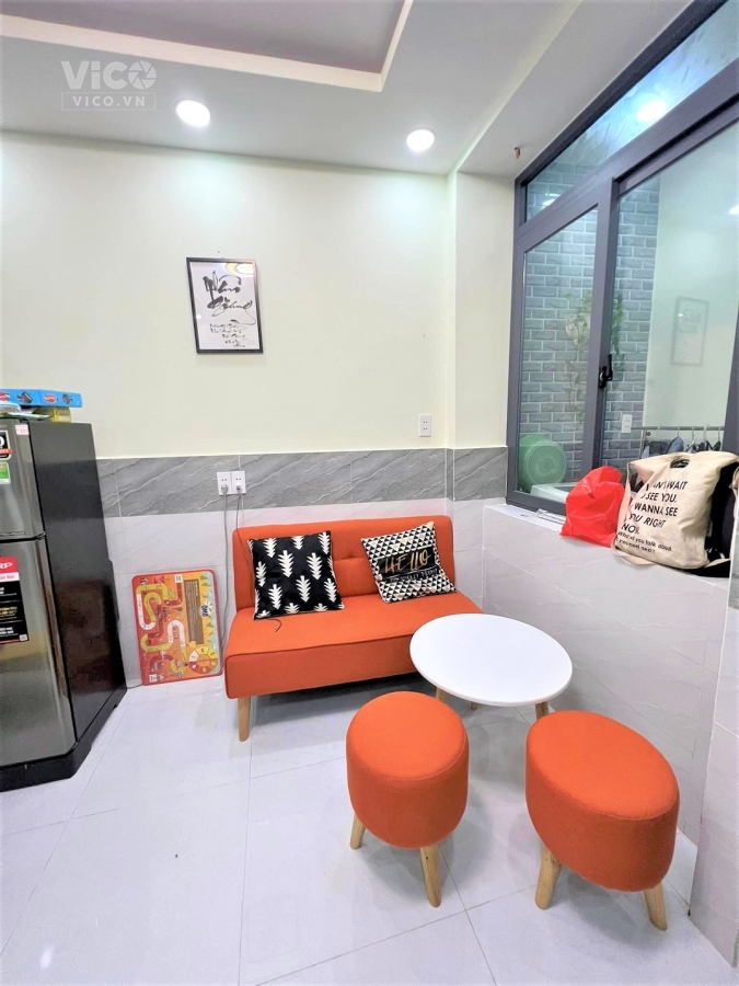Bán nhà đẹp đường Phạm Ngọc, 21m2 (6x3.5), 2 tầng, nhỉnh 2 tỷ TL.