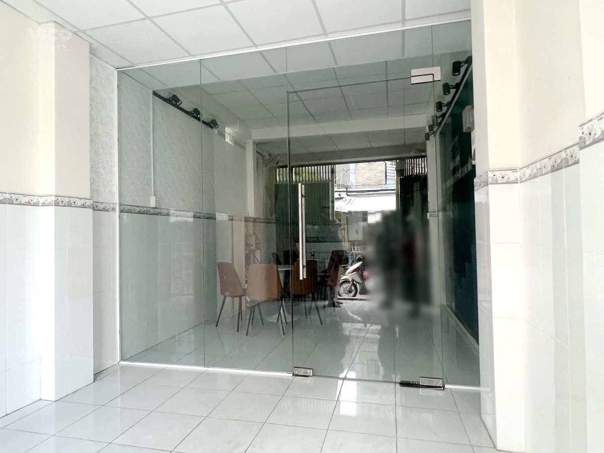 Cho thuê nguyên căn 3.8x18m MT đường Lê Quyên P4Q8 giá 17tr