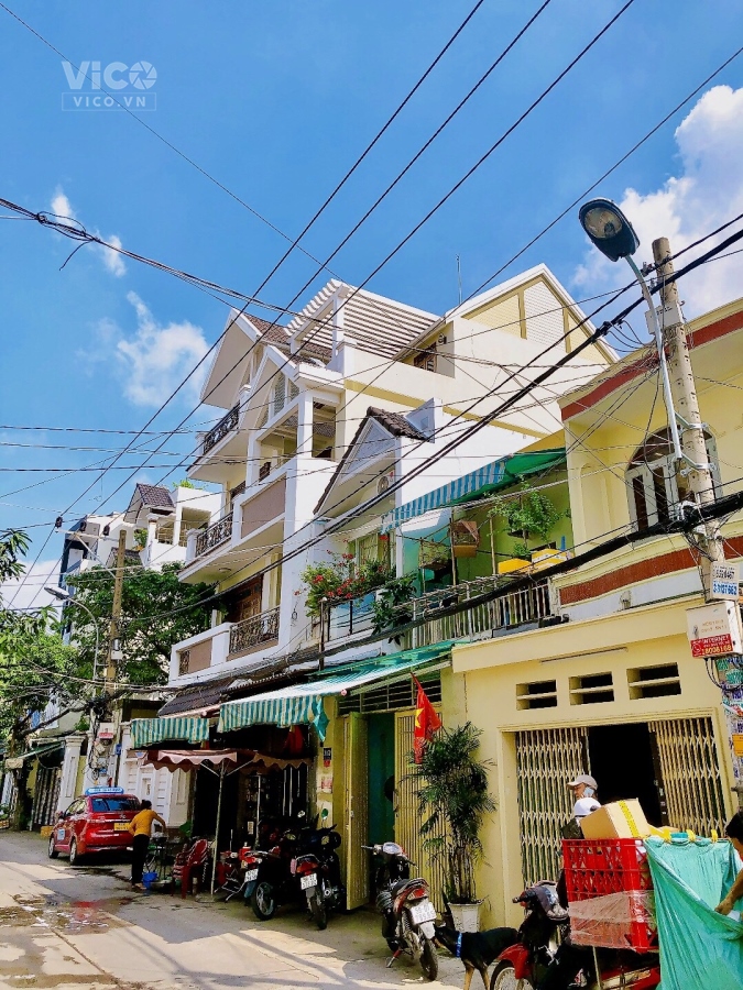 Bán nhà hẻm 10m đường Thoại Ngọc Hầu,DT4x18m đúc 1 lầu khu dân cư giá 7.5 tỷ TL