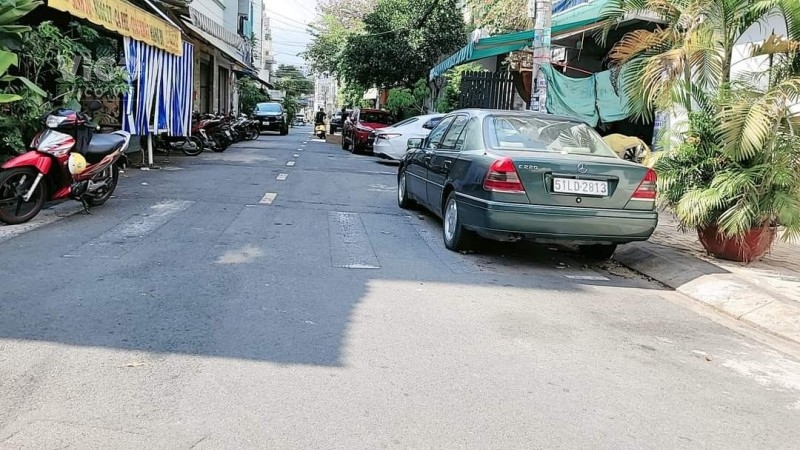 Bán nhà MT Phan Văn Năm, Phú Thạnh, TP gần Nguyễn Sơn, Thoại Ngọc Hầu 70m2 ngang 5.2m
