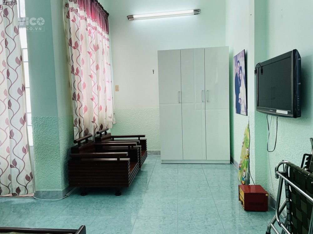 BÁN NHÀ TÂN BÌNH HXH 62 M2 NGANG 4M DÀI 16M 3 TẦNG BTCT PHẠM VĂN HAI 6.7 TỶ.