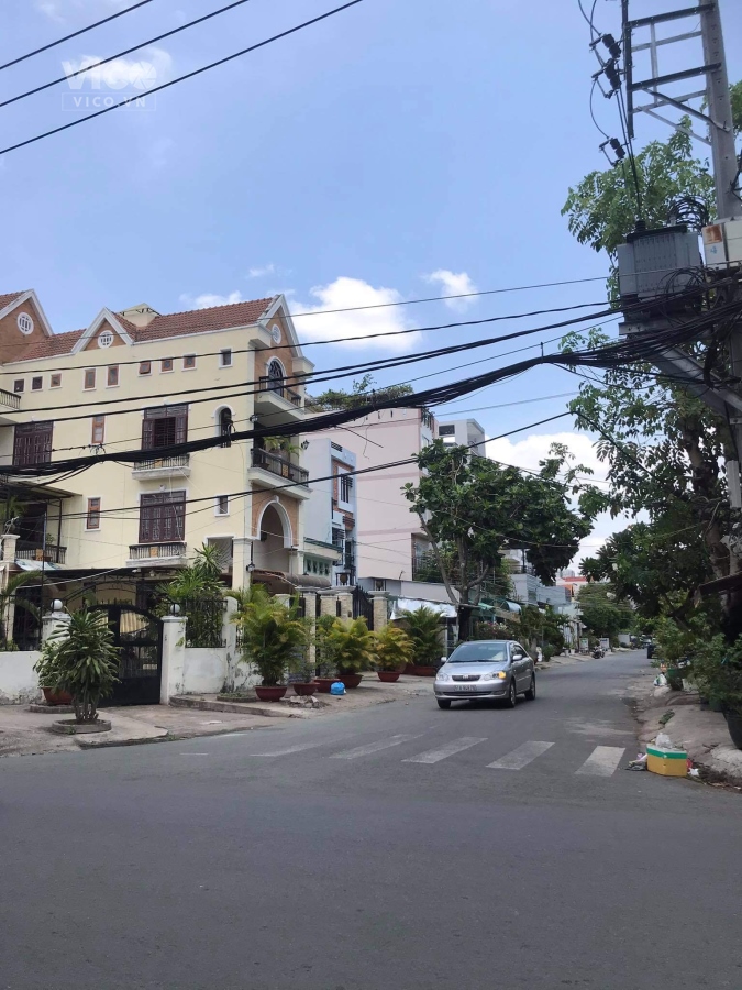 Bán nhà 5 tầng 8x22 mặt tiền đường số, Phường Tân Quy, Quận 7