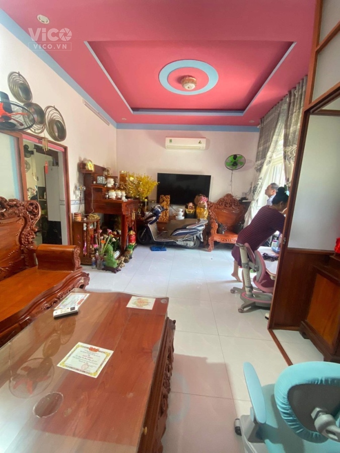 Nhà đẹp 70m2 Hẻm 10m Tân Phú Q9. Vài bước ra Suối Tiên, chỉ 3.7 tỷ.