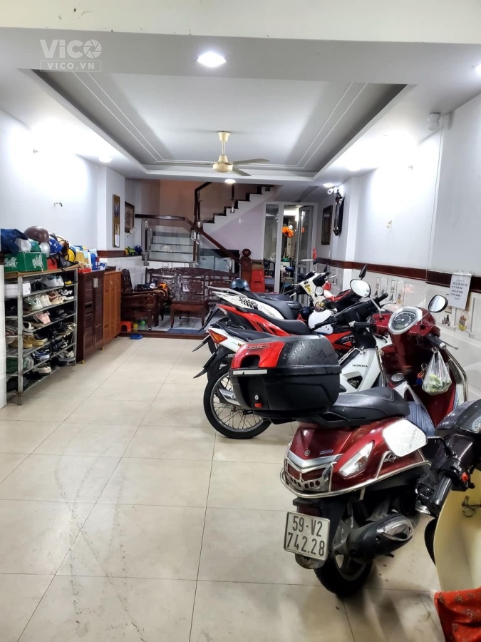 BÁN NHÀ HXH, 5 TẦNG, CỐNG LỠ, P15,TÂN BÌNH, SẴN DÒNG TIỀN 240tr, 8.7 TỶ