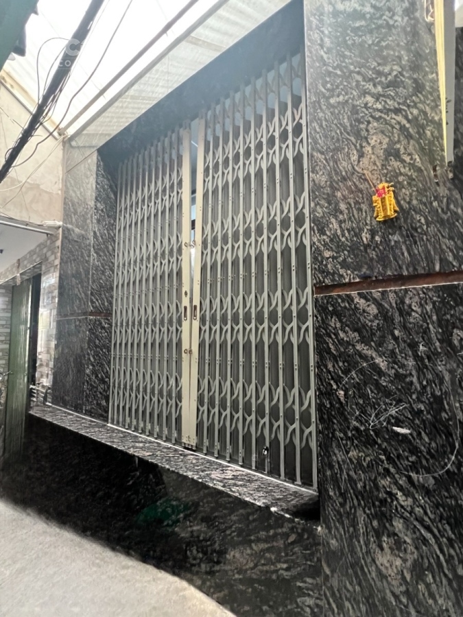 Nhà mới (3.8x7.2m) 4 tầng hẻm 283 đường Bông Sao P5Q8