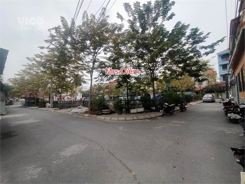 Giá chào 2.610 tỷ, Mrs Diễm cần bán 45m đất lô góc gần chợ Xuân Canh, Xuân Canh, Đông Anh