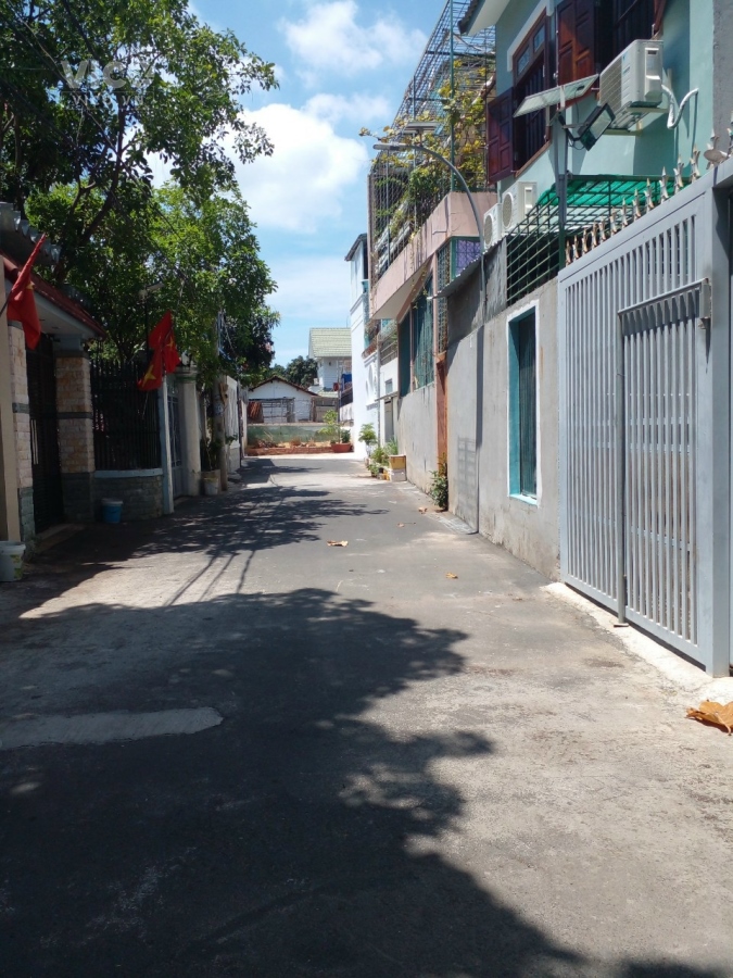 Nhà 100m2 vũng tàu giá 2,4 tỷ mua ngay.